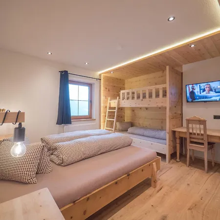 Sonderbichlhof Apartman *