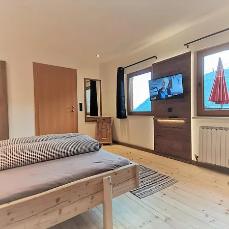 Sonderbichlhof Apartmán *